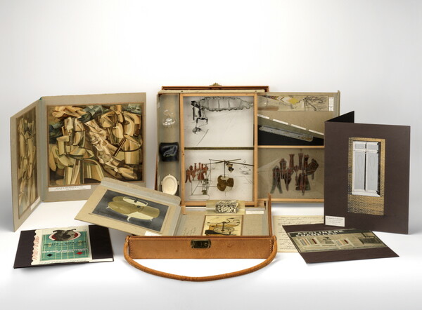 마르셀 뒤샹(1887-1968)_여행 가방 속 상자_ 10,5 x 41 x 38 cm_1887-1968.