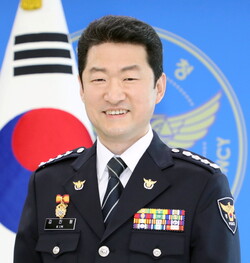 제78대 경찰서장 김진형.