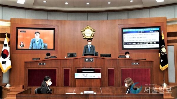 오산시의회는 28일 제271회 임시회 제2차 본회의를 열어 지난 10일간의 의정활동을 마쳤다. /오산시의회