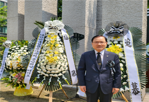 69주년 호국보훈의달 전사,순직 경찰관 추념식에 참삭한 서울시 경우회 안병정 회장 (사진/주창보)